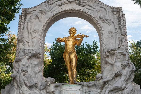Golden Statue of Johann Strauss II