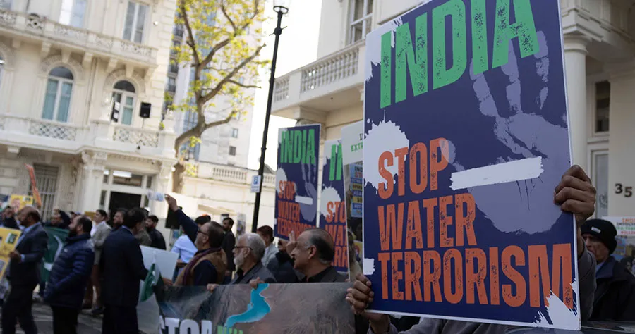 Indians protest outside the Pakistan embassy