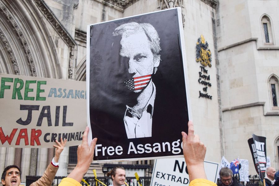 Free Assange