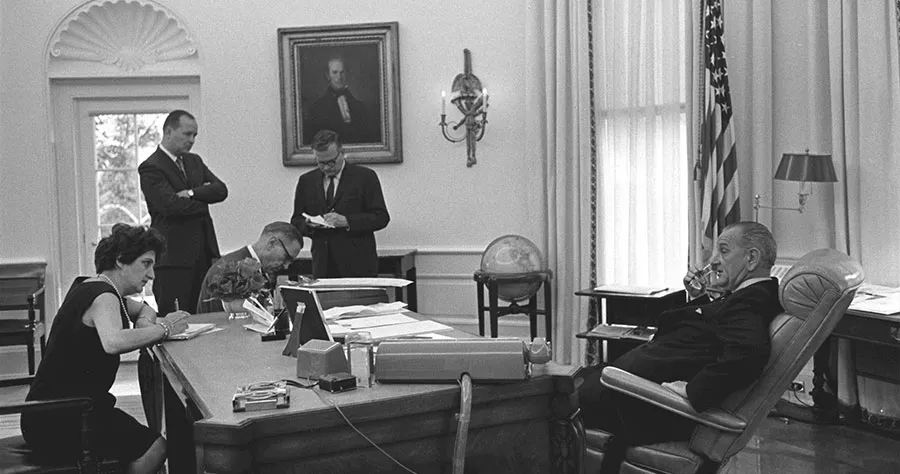 Helen Thomas in the Oval Office