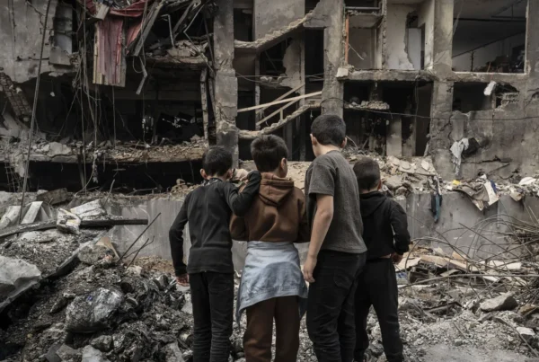 Beirut, children after airstrike